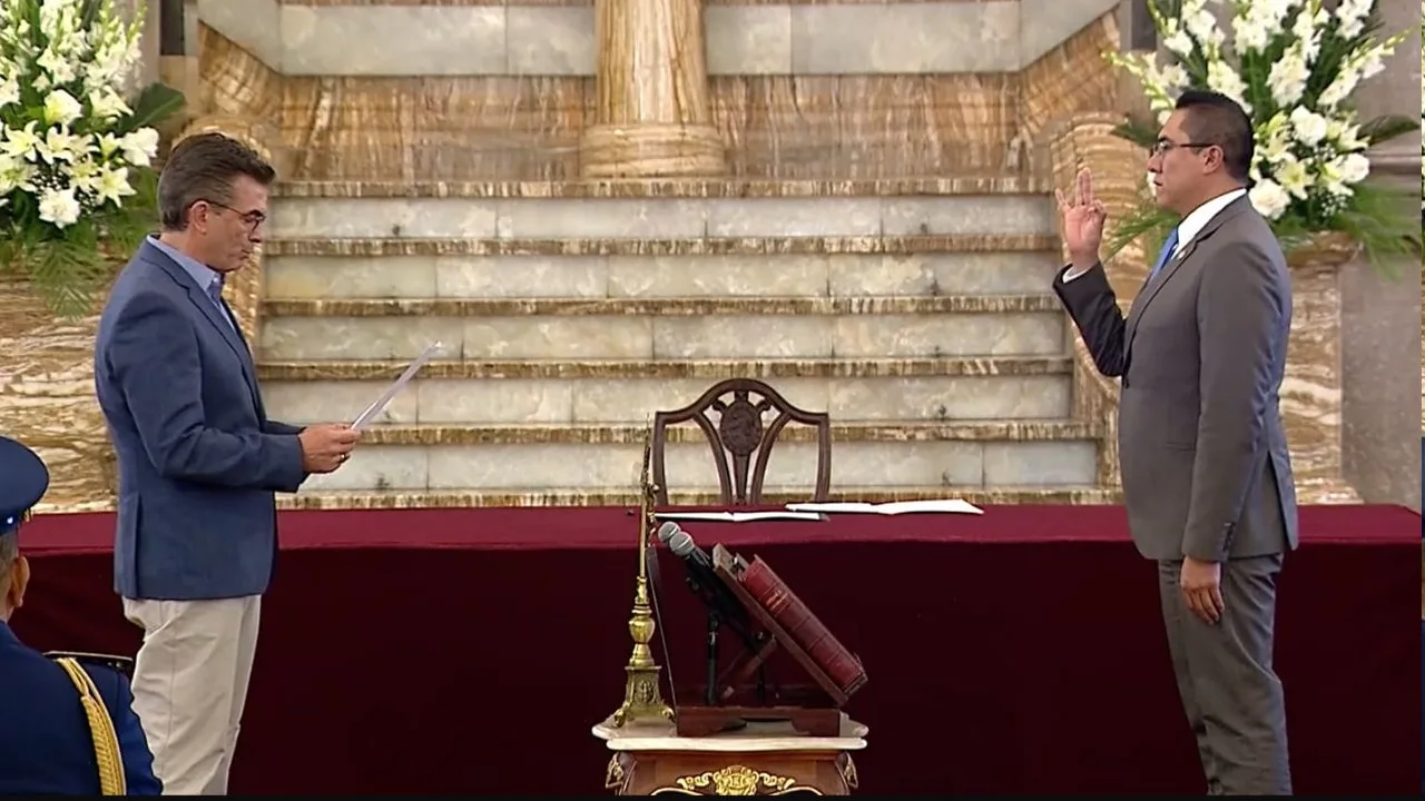 CHRISTIAN MORALES ASUME COMO NUEVO MINISTRO DE ECONOMÍA TRAS LA SALIDA DE ESPINOZA